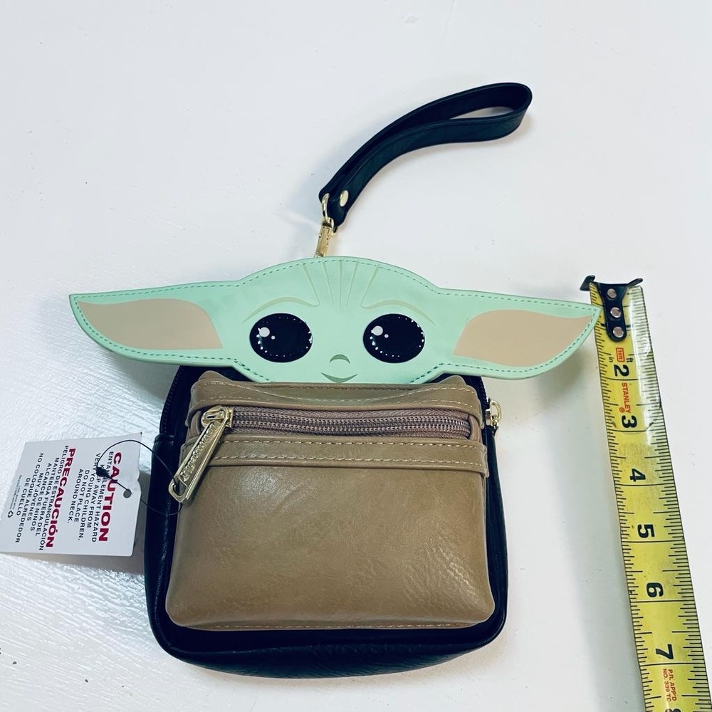 Disney Star Wars loungefly the child  mandalorian baby  Yoda  wristlet belt  bag - Picture 7 of 7